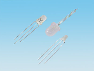 Imagen de LED redondo bicolor rojo verde de 5 mm, 90/70 mcd, 3 pines y ángulo de visión de 60°, en Biltron.