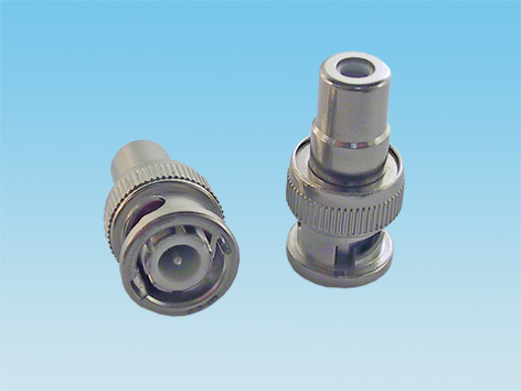 Adaptador BNC macho a RCA hembra, en Biltron.