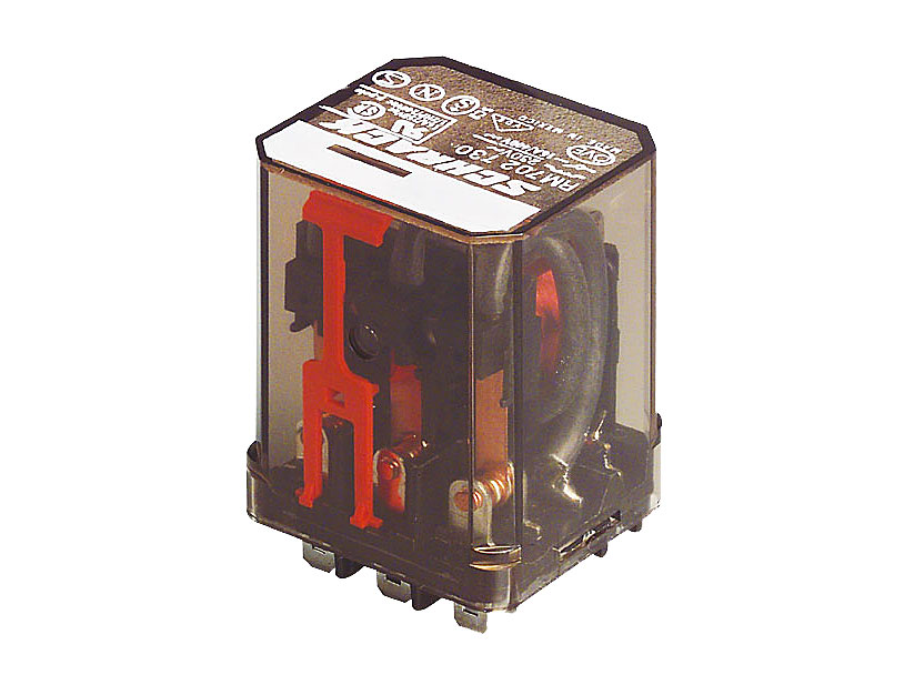 Relé de potencia TE Connectivity RM732024, disponible en Biltron.