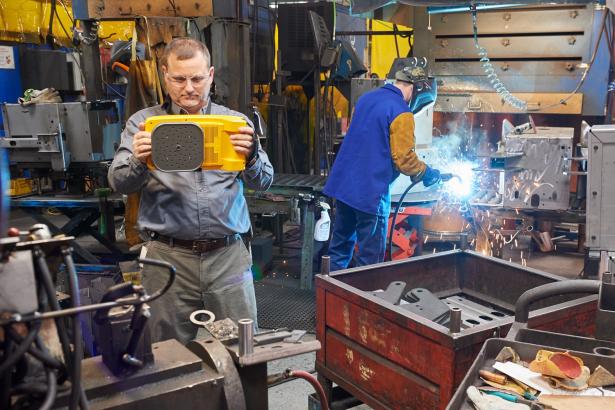 Fluke ii900, cámara acústica industrial que funciona como detector de fugas de aire, gas y vacío.