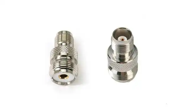 Adaptador CON 1269, adaptador PL 259 HEMBRA a TNC HEMBRA ideal para conectar PL macho a TNC macho, disponible en Biltron.